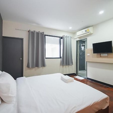 Z Go Inn Bts St Louis Silom V โกอินน์ บีทีเอส เซนต์หลุยส์ สีลม 3 방콕 외부 사진
