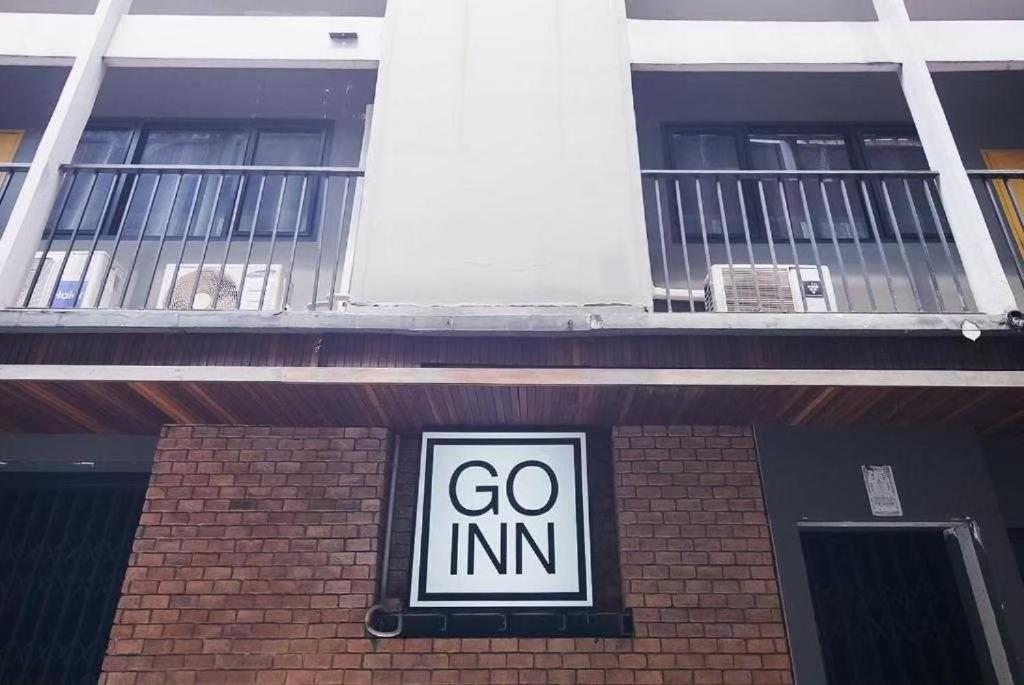 Z Go Inn Bts St Louis Silom V โกอินน์ บีทีเอส เซนต์หลุยส์ สีลม 3 방콕 외부 사진