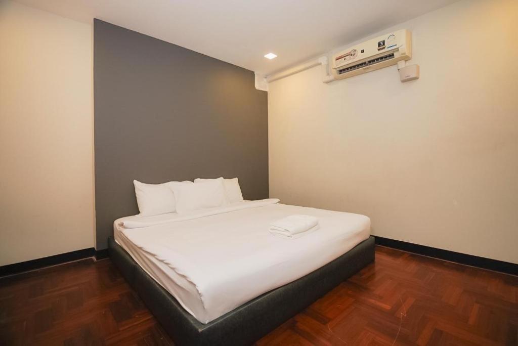 Z Go Inn Bts St Louis Silom V โกอินน์ บีทีเอส เซนต์หลุยส์ สีลม 3 방콕 외부 사진